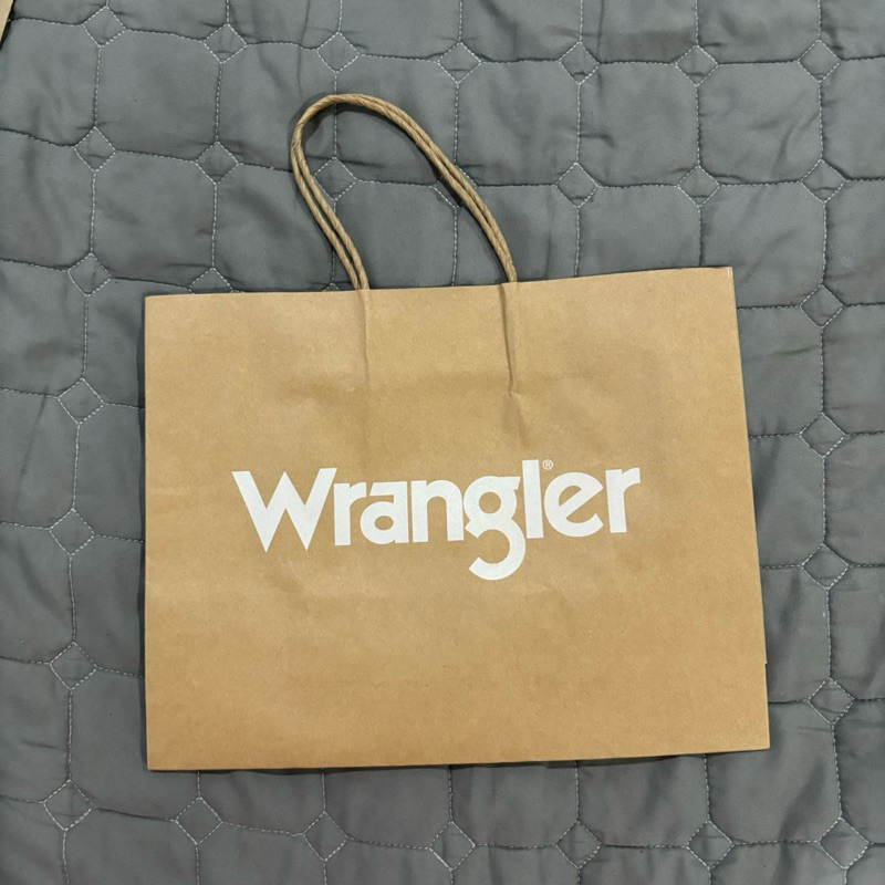 ถุงกระดาษ  Wrangler 11.7"x9.1"x3