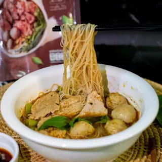 เส้นหมี่น้ำตก ตราชอช้าง 3ซอง ก๋วยเตี๋ยวเรือ สำเร็จรูป เส้นพร้อมซอสในซองเดียว