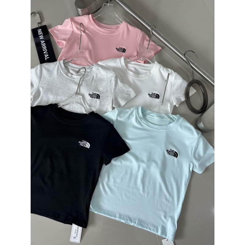 พร้อมส่ง เสื้อยืดคอกลมแขนสั้นงานสีพื้นปักโลโก้สวยใส่ได้ตลอดผ้าเนื้อดีใส่สบายมีงานป้ายmorning design