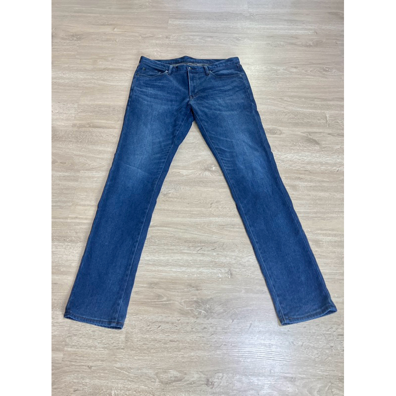 UNIQLO​ กางเกง​ Heattech​ ใส่กันหนาว​ ด้านนอกเป็นผ้ายีนส์ยืด สียีนส์ฟอก ผ้ายืดหยุ่นดีมากใส่สบาย