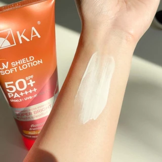 ดีล🔥 KA UV Shield Soft Lotion SPF50+ PA++++ เค.เอ. ยูวี ชีลด์ ซอฟท์ โลชั่น เอสพีเอฟ50+ พีเอ++++ 150g