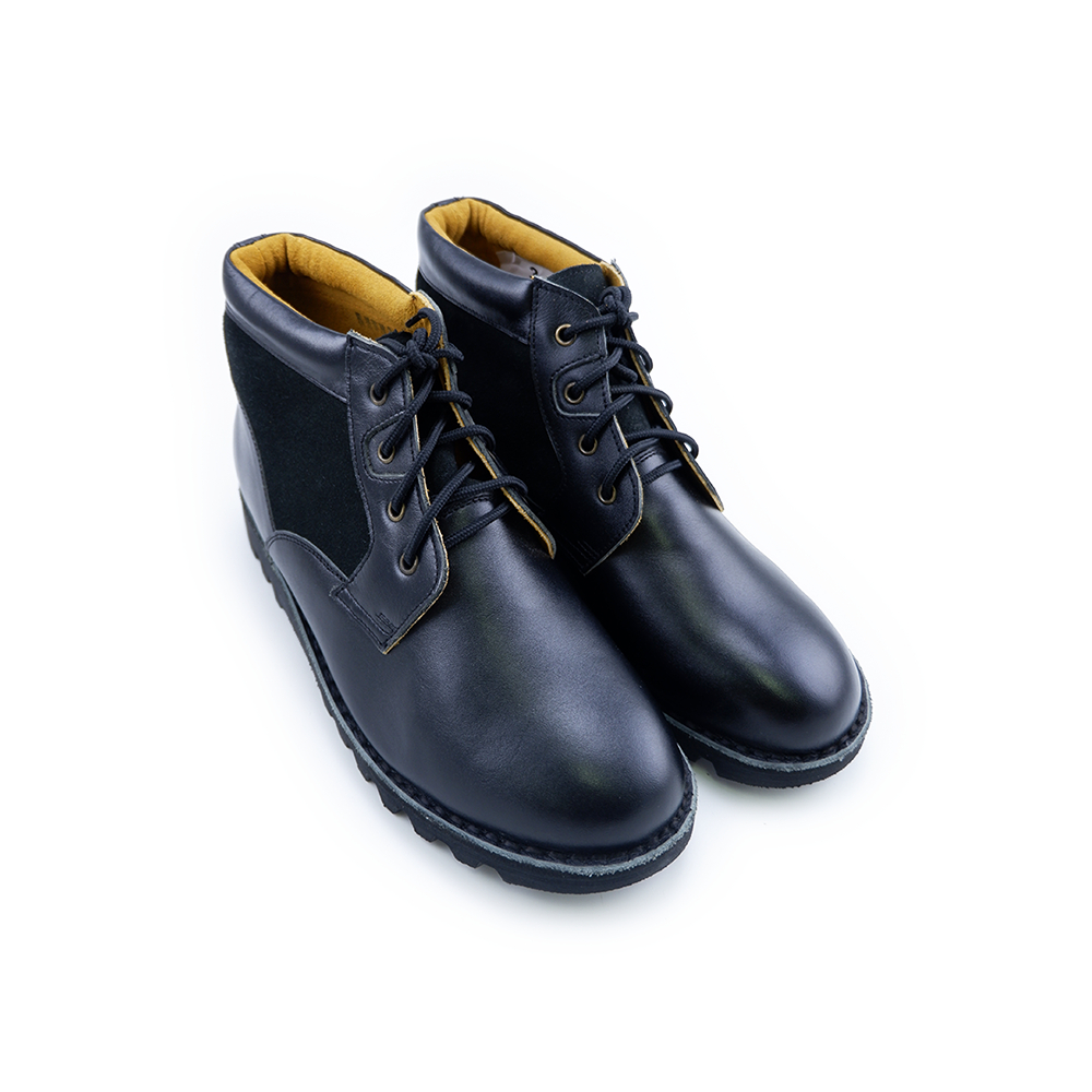 MANWOOD รองเท้าหนังแท้ รูปแบบทรงบูท รุ่น MWN333-51 สีดำ
