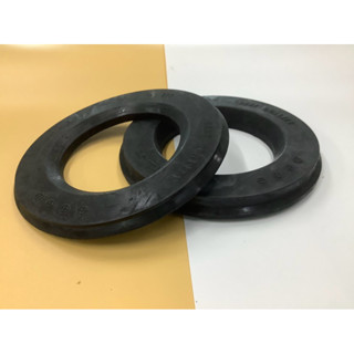 (ชิ้นละ) ยางรองสปริง C/C, ไซโคลน MITSUBISHI