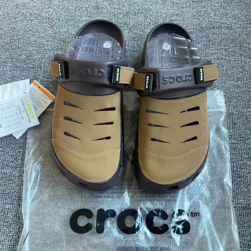 ส่งจากกรุงเทพ Crocs Clog  รองเท้าแตะ แบบลำลอง มาใหม่สุดฮิต รองเท้าหัวโต รองเท้าลำลอง เบา ใส่สบาย