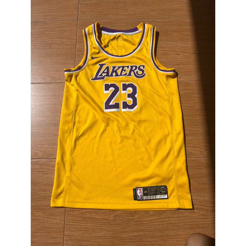 Jodan Lakers James 23   Size S.