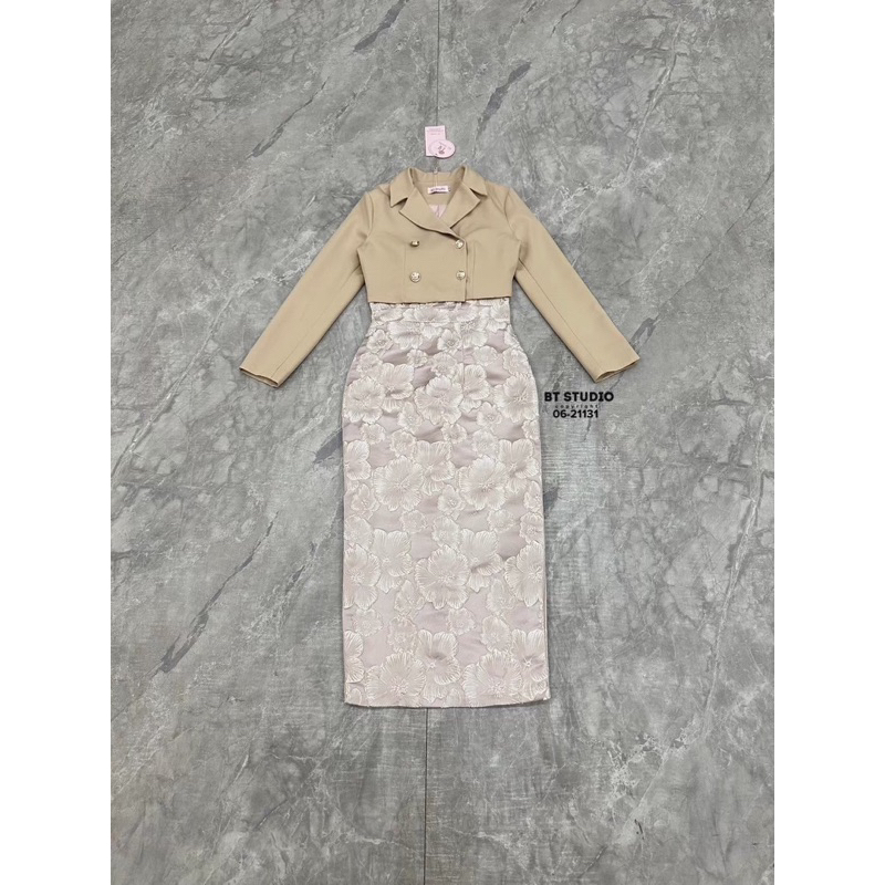 06-21131 เดรสผ้าทอเสื้อคลุม