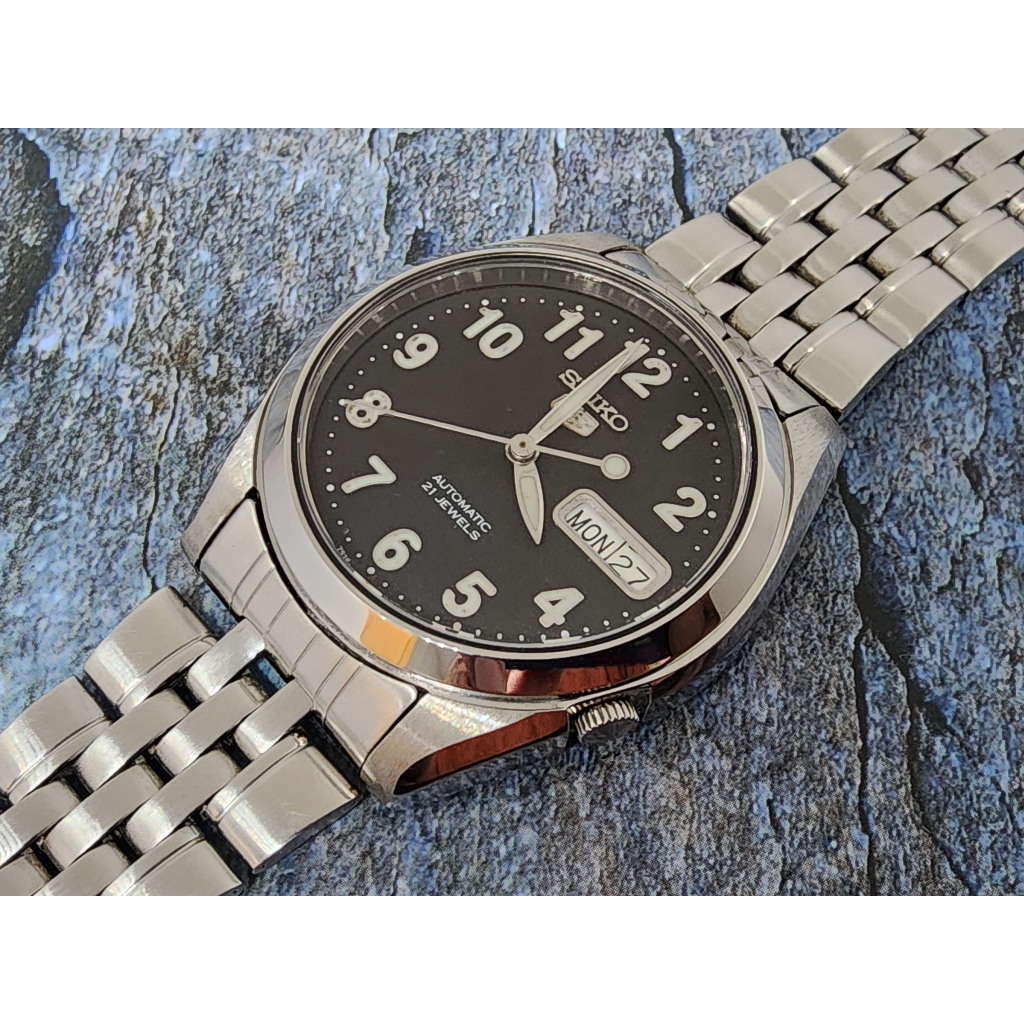 นาฬิกา Seiko Men's Watch Automatic 7S26 datejust Style Black dial.