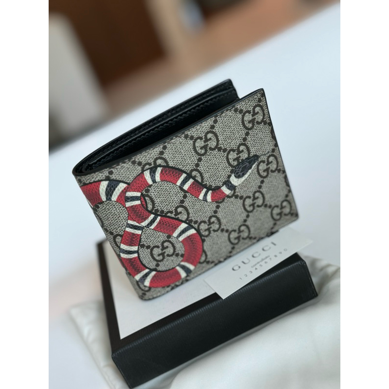 กระเป๋า Gucci  GG Supreme Kingsnake Half Wallet Beige ของใหม่ ของแท้💯