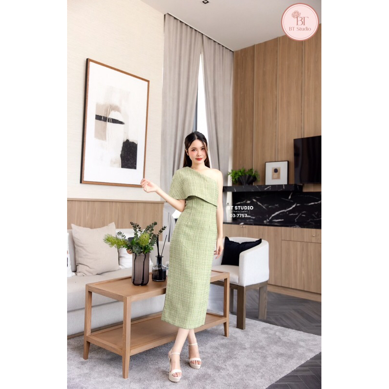 03-7757 เดรสสีเขียวผ้าทวิสต์