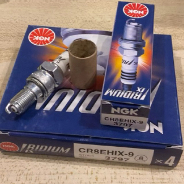 หัวเทียนเข็มแท้ IRIDIUM IX แท้ Spark plug for Honda cb, cbr 650 (CR8EHIX-9)