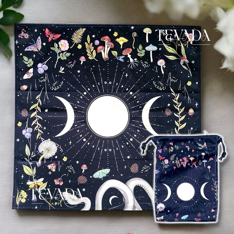 The Triple Moon Tarot Bag & Altar Cloth ผ้ารองไพ่ทาโรต์ ผ้ารองไพ่ยิปซี อุปกรณ์การดูดวง ชุดดูดวง พระจันทร์สามดวง