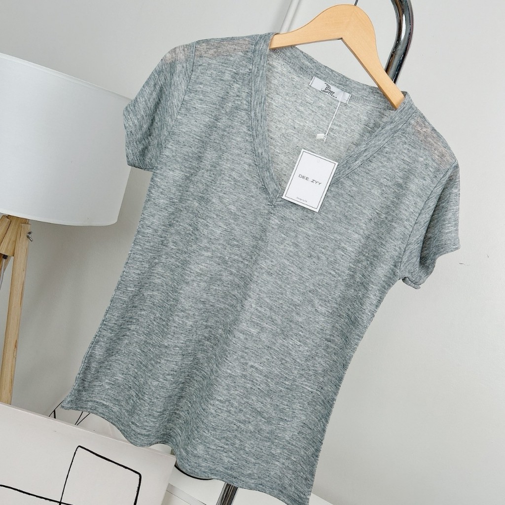 051-052 Deezyy เสื้อยืดแขนสั้นคอวี ผ้าSnow