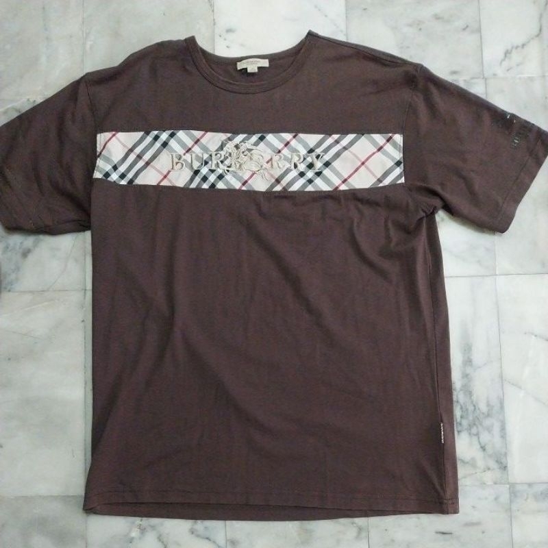 เสื้อยืดแขนสั้น BURBERRY แท้ มือสอง สภาพดี ของพร้อมส่งครับ