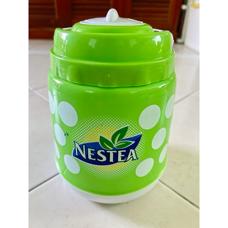 Nestea กระติกน้ำ Nestea  สีเขียวสดใส  กระติกน้ำแข็งพกพา สินค้าพรีเมียม Nestea ปี 2011