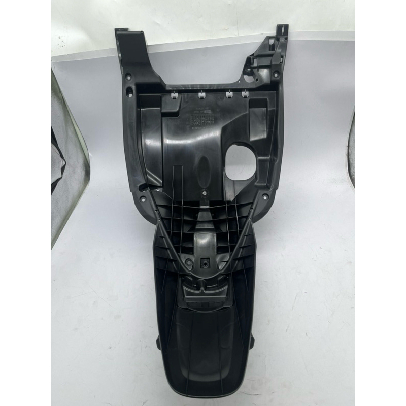 บังโคลนหลัง SCOOPY I 2021 2022 2023 2024 / สกู๊ปปี้ I 2021 2022 2023 2024 แท้ศูนย์ 💯 80105-K2F-T00 - รูปที่ 2