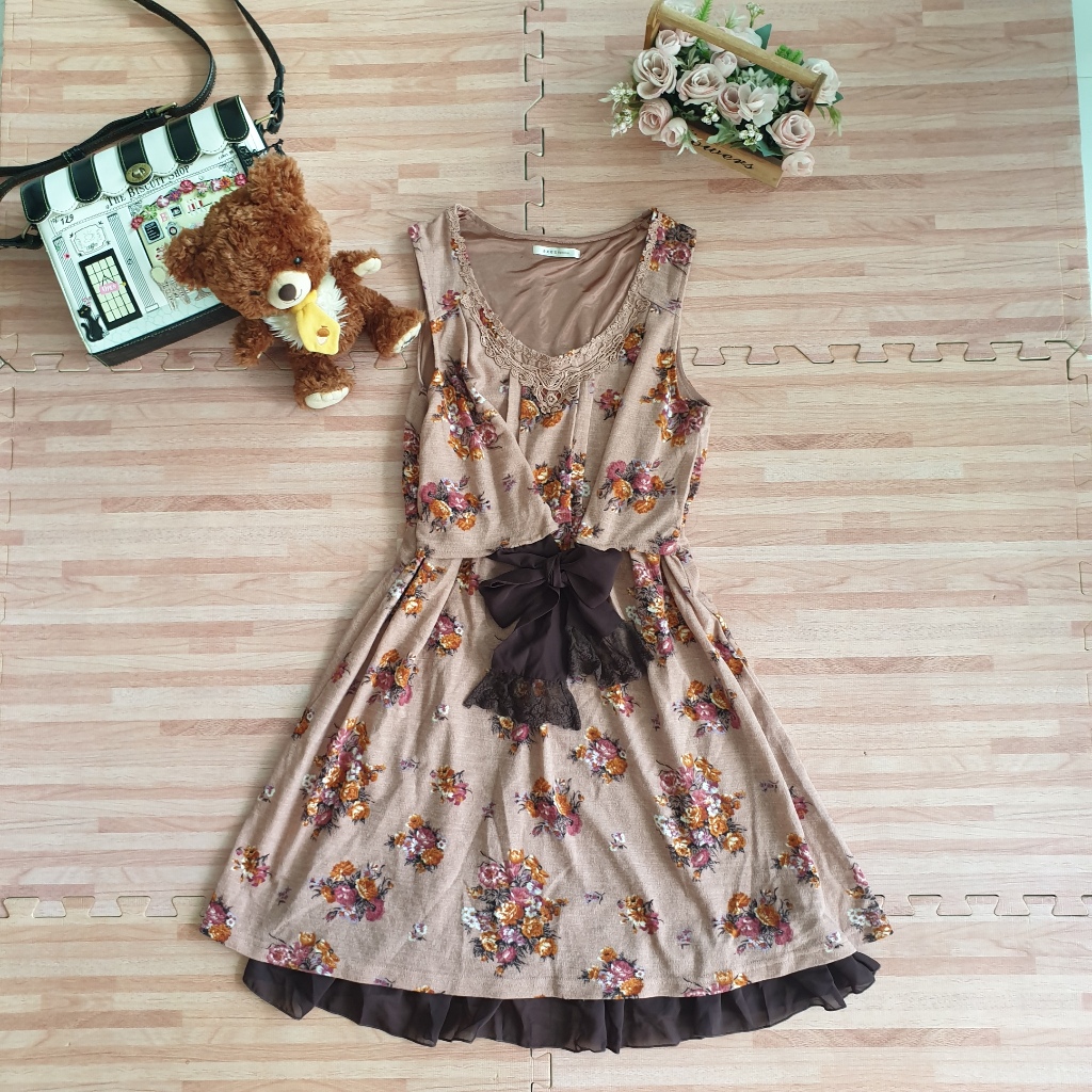 axes femme เดรส อก 36-38 นิ้ว แบรนด์ ญี่ปุ่นมือสอง ax4