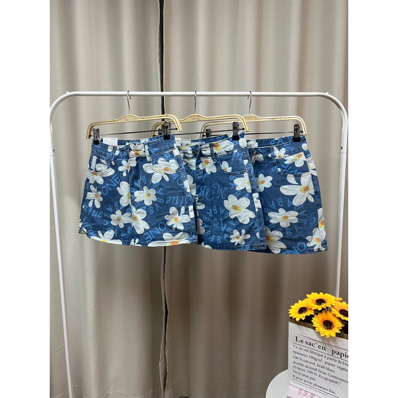 cutestyle.clothing | กระโปรงยีนส์ลายดอกเดซี่