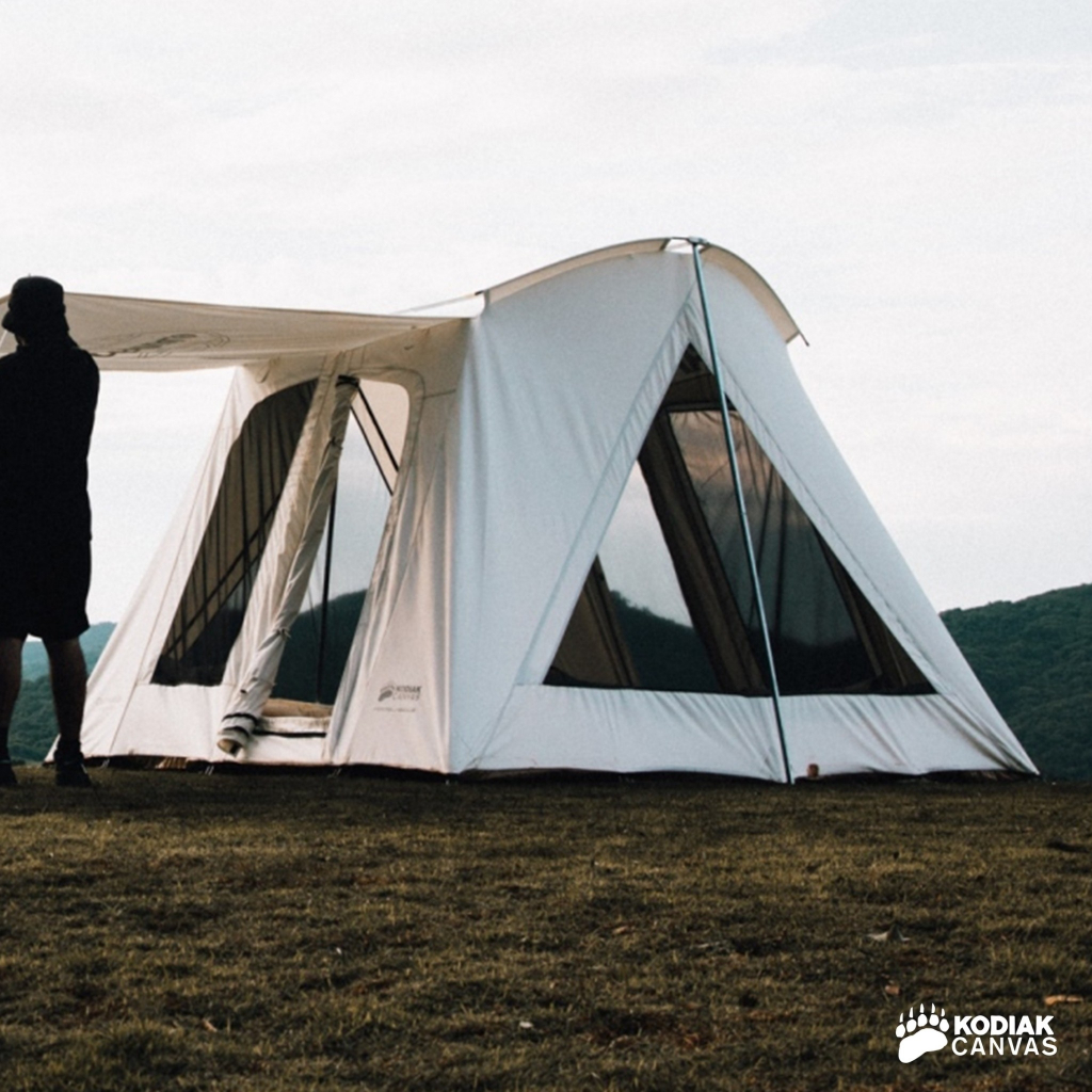 Kodiak Canvas x CARNIVAL ขนาด 10x10 ft. Flex-Bow VX Canvas Tent Limited Edition เต็นท์