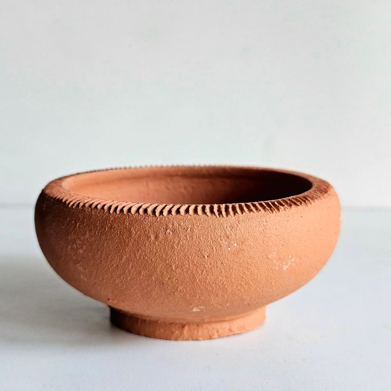 ถ้วยประทีป ถ้วยดินเผา ผางเปล่าไม่เคลือบเงา กว้าง 9.5 cm สูง 4.5 cm