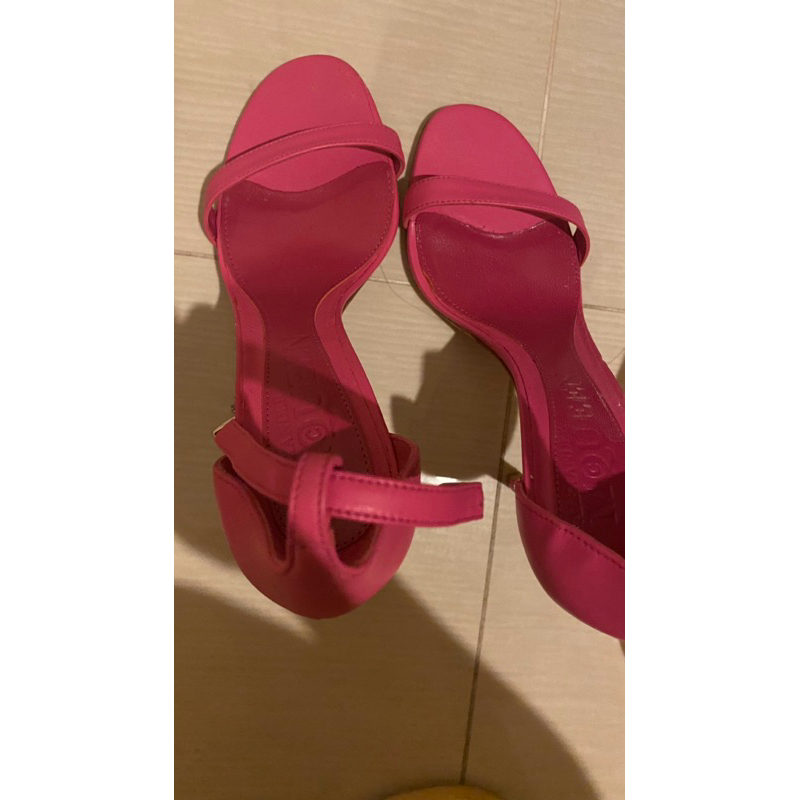 รองเท้าส้นสูง alexander McQueen