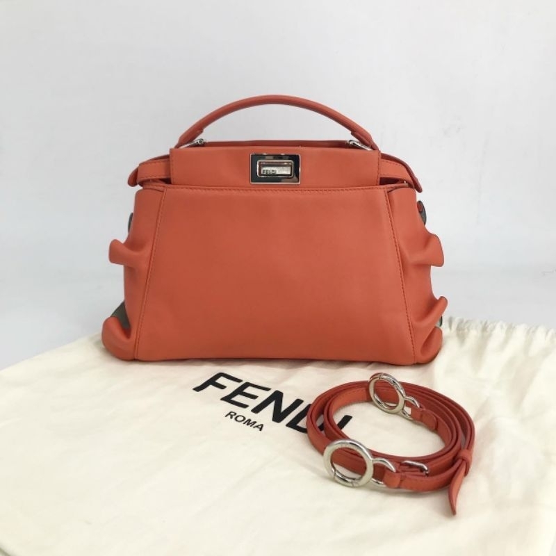 ายากมากก👜กระเป๋าสะพาย/ถือได้ สุด เริ่ดมากแม่ 🔥🔥น้องสวยๆๆ(Very Good) Fendi Peekaboo Mini Limited สีส้