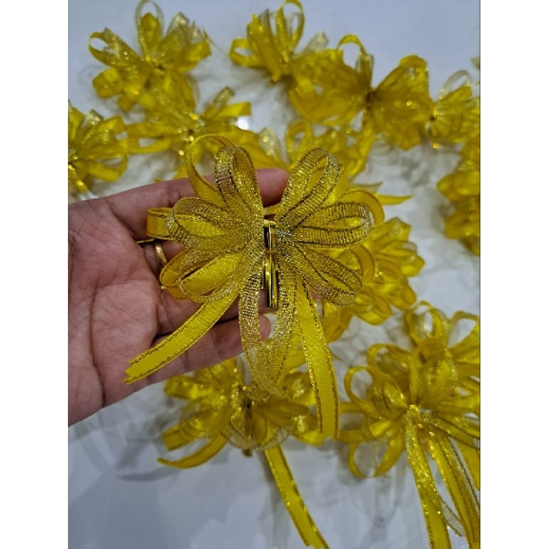 โบว์ติดของขวัญ โบว์สีเหลือง+ดิ้นทอง 2ชั้น โบว์ ติดสังฆทาน ขนา6-7ซม.