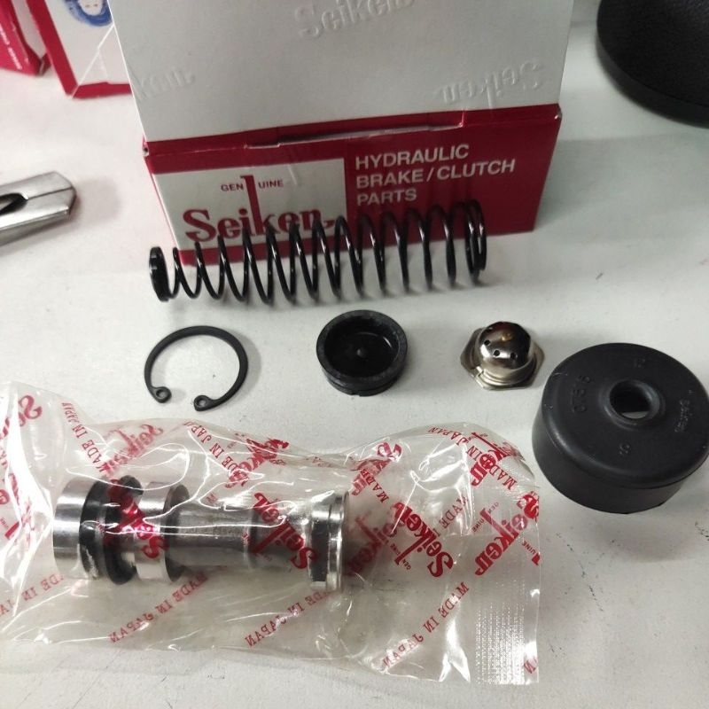 ชุดซ่อมแม่ปั้มคลัชบน Isuzu Rocky/Deca 195/210 Seiken SK-81511