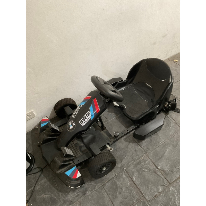 Gokart ไฟฟ้า ขับได้ทั้งเด็กและผู้ใหญ่ ปรับความยาวขาได้ ล้อถอดเป็น hoverboard ได้ มีลำโพงบลูทูธ ล้อมี