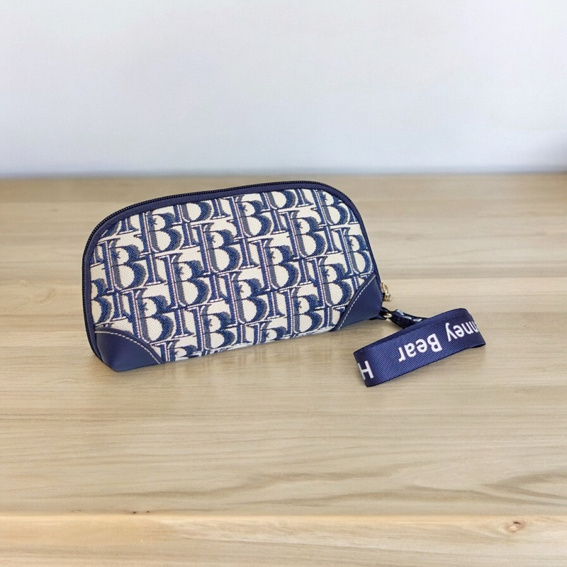 Henney bear - Hw-127 ลายhb กระเป๋าอเนกประสงค์ กระเป๋าคล้องแขน ใส่ของได้หลากหลาย New collection
