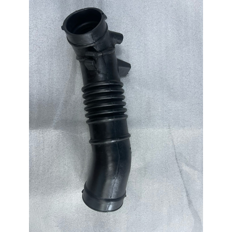 ท่ออากาศ มาสด้า  MAZDA 323 1.8 PROTEGE / FORD LASER 1.8 ปี 2000 - 2006