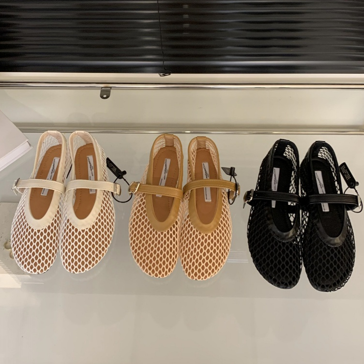 (พร้อมส่ง/Pre Order) รองเท้า รุ่น Flappy Shoes มี 3 สี | PENN STUDIO