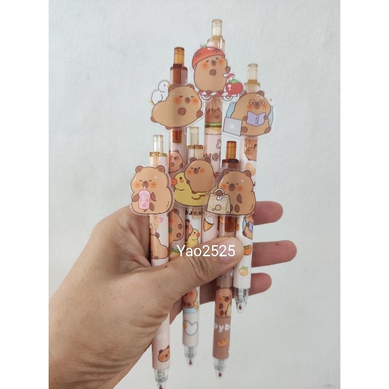 ลายเข้าใหม่น่ารักมากๆ **ขั้นต่ำ2ชิ้นตละได้ทั้งร้านนะคะ** ปากกาคาปิบาร่า หมึกสีน้ำเงิน พร้อมส่งจากไทย