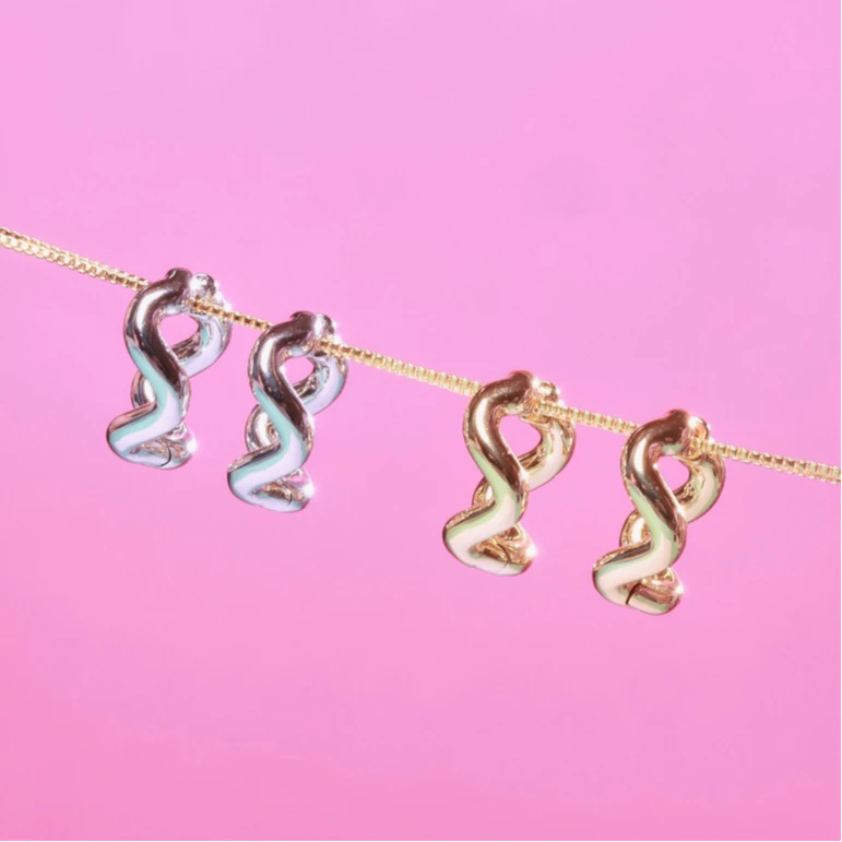 YVIS Noodle Hoop Earring