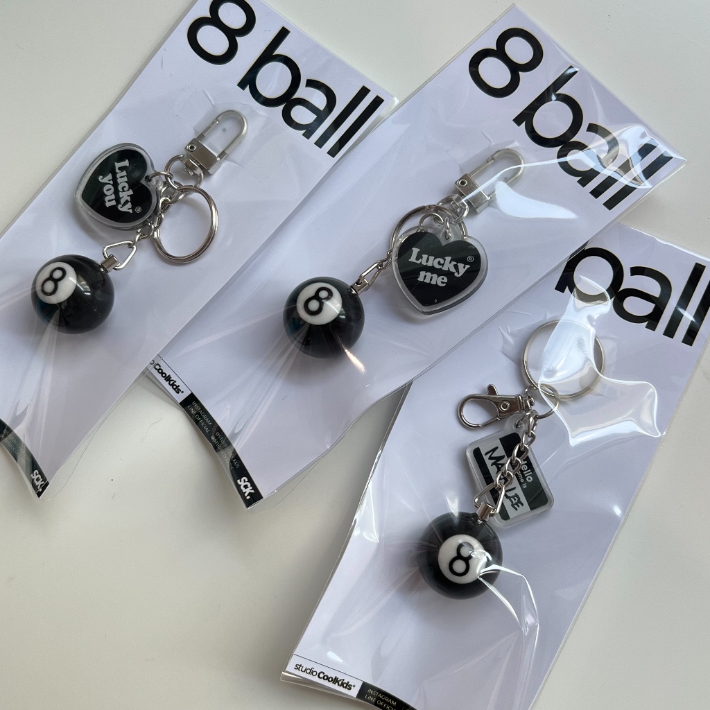 8ball keychain พวงกุญแจ 8 ball