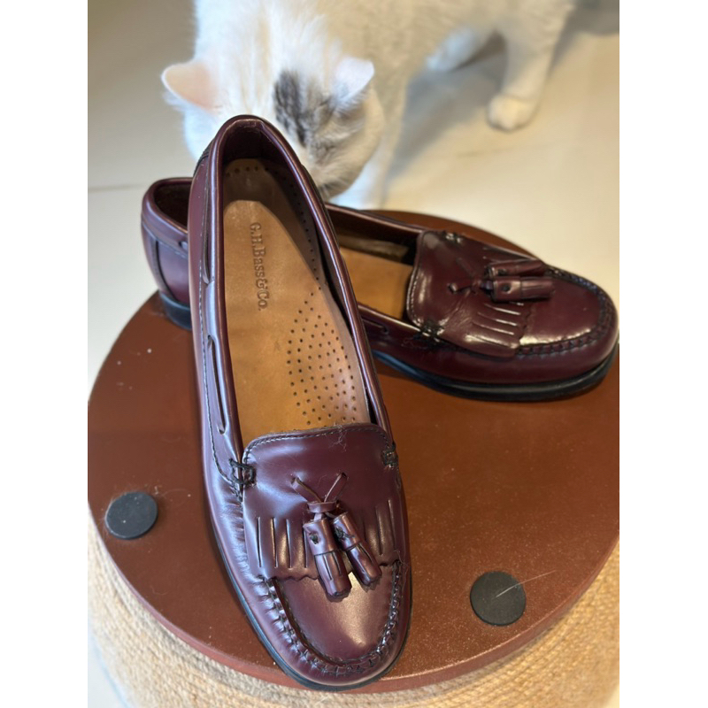 รองเท้าคัชชู G.H. BASS & CO. FOR WOMEN หนังแท้ สีแดงเลือดหมู size 38-39 สภาพ 90% Made in United King