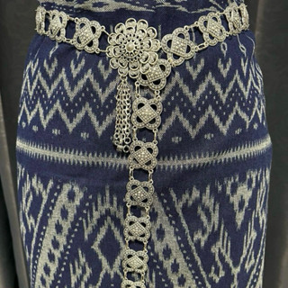 เข็มขัดสีเงินรมดำ ใส่กับผ้าซิ่นไทยสวย ใส่ออกงานต่างๆ