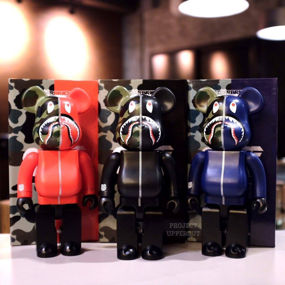 BE@RBRICK 400% BAPE 1st Camo Shark [Displayed / Like New]