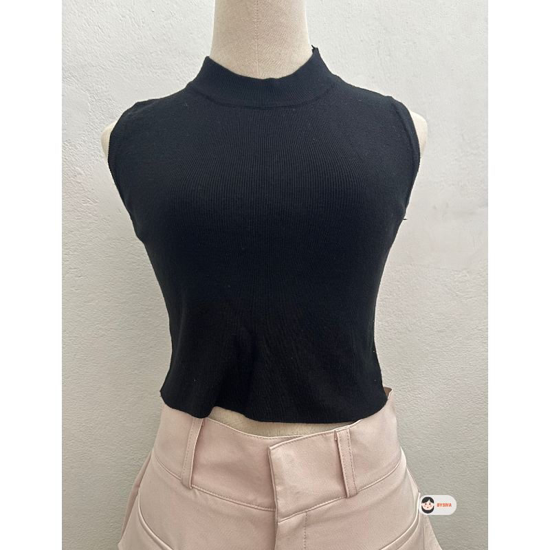 As Studio เสื้อครอปแขนกุด สีดำ ผ้ายืด มือสอง