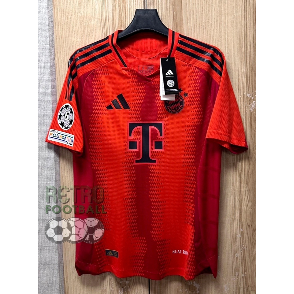 เสื้อฟุตบอลทีม บาเยิน Home เหย้า [ PLAYER ] เกรดนักเตะ ปี 2024/25 ฟลูออฟชั่นพร้อมอามร์UCL ชื่อเบอร์นักเตะใหม่ล่าสุด