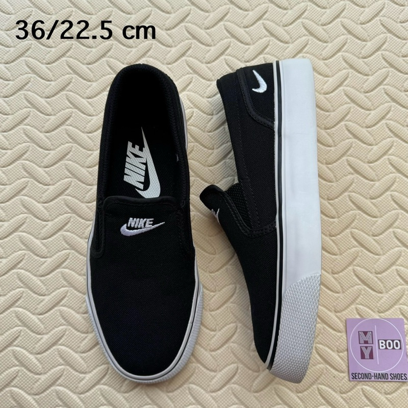 รองเท้ามือสอง Nike toki slip on (F241)