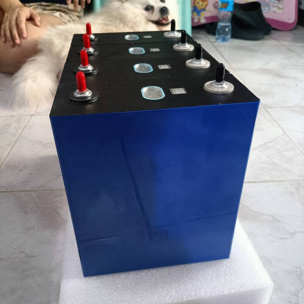 แบตเตอรี่ลิเธียมฟอสเฟต รุ่นใหม่ LiFepo4 3.2v 314ah (ชุด4ก้อน)12V แถม น็อต+บัสบาร์ สินค้าใหม่ พร้อมส่