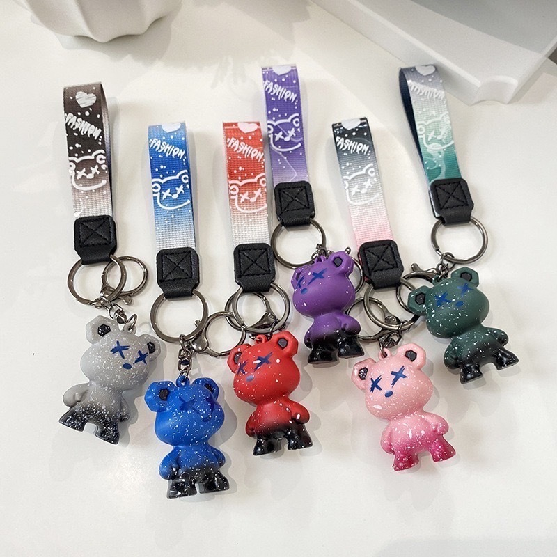 (พร้อมส่ง)Su193-COD-ในไทย-พวงกุญแจ จี้หมีกราฟฟิติ ขนาดเล็ก เหมาะกับของขวัญวันเทศกาล แบบสร้างสรรค์ สําหรับผู้หญิง และผู้ช