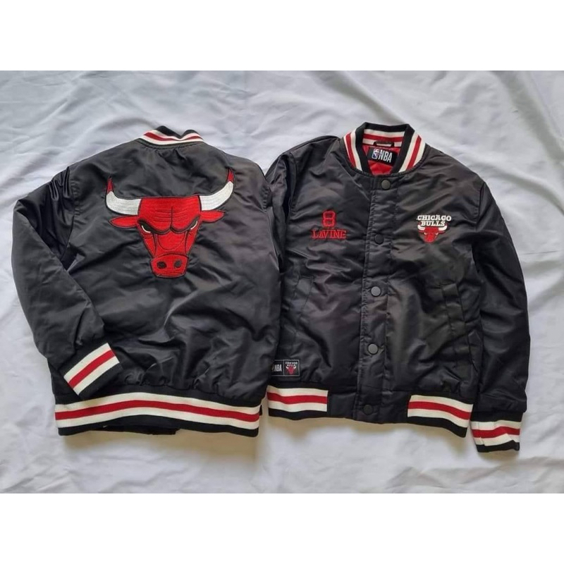 Primark NBA chicago bulls jacket หล่อมากกกก หายากมากจ้า ไซส์มาเล็กนะคะแม่ๆเผื่อไซส์ด้วยนะคะ