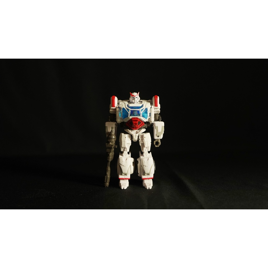 มือ 2 Hasbro Transformers Studio Series 82 Deluxe Class Bumblebee ฟิกเกอร์ Ratchet