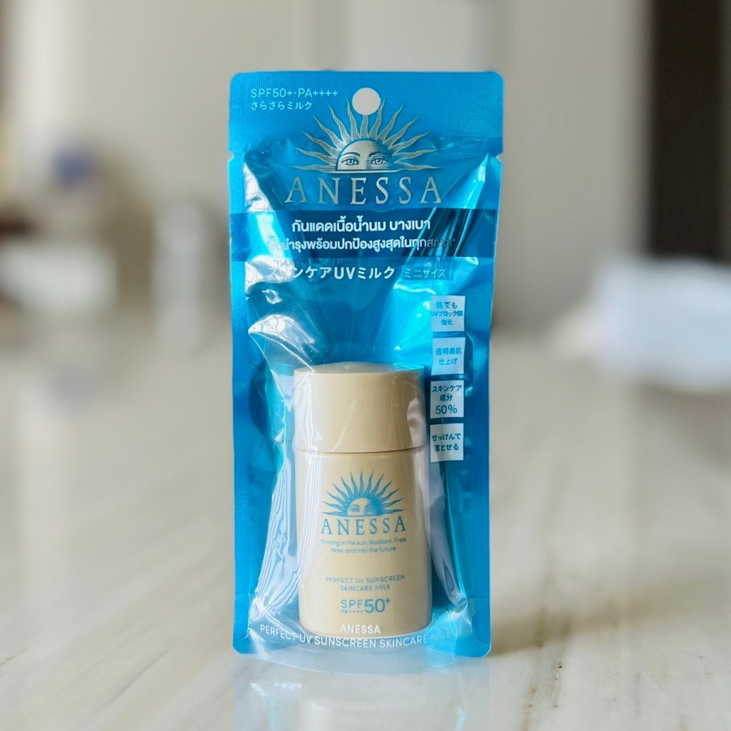 ANESSA PERFECT UV SUNSCREEN Skincare Milk SPF50 #GOLD 20ml.(MINI)