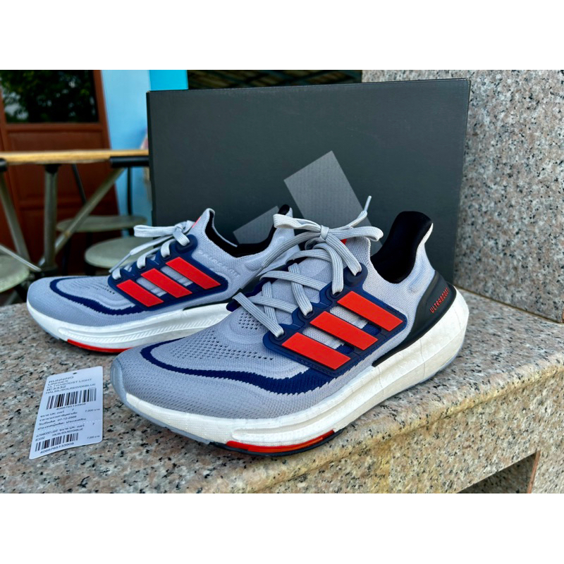 ส่งต่อ adidas ultra boost light uk7 ส่งฟรี