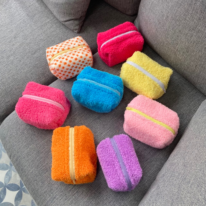 Mini pouch กระเป๋าขนนุ่ม ขนาดมินิ (มีให้เลือก 8 สี)
