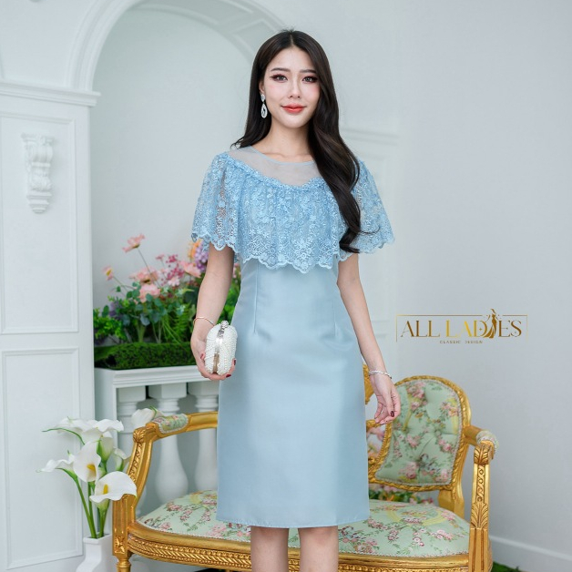 All Ladies เดรสคลุมไหล่ดอกไม้