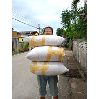 เศษขี้เลื่อยละเอียดมากสำหรับซับน้ำมันเครื่อง น้ำมันหมู รองกร…