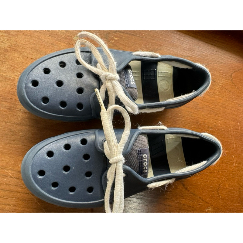 รองเท้าเด็ก crocs แท้